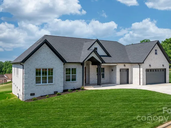 4227 Holly Cir NE, Conover, NC 28613