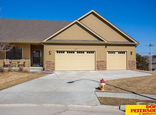 15652 Himebaugh Cir, Omaha, NE 68116