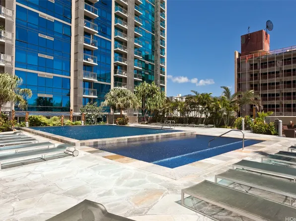 1200 Queen Emma St APT 1403, Honolulu, HI 96813