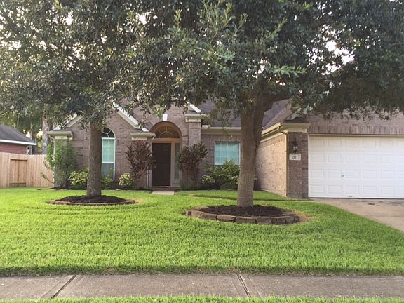 2nd image of 2111 Winding Springs Dr