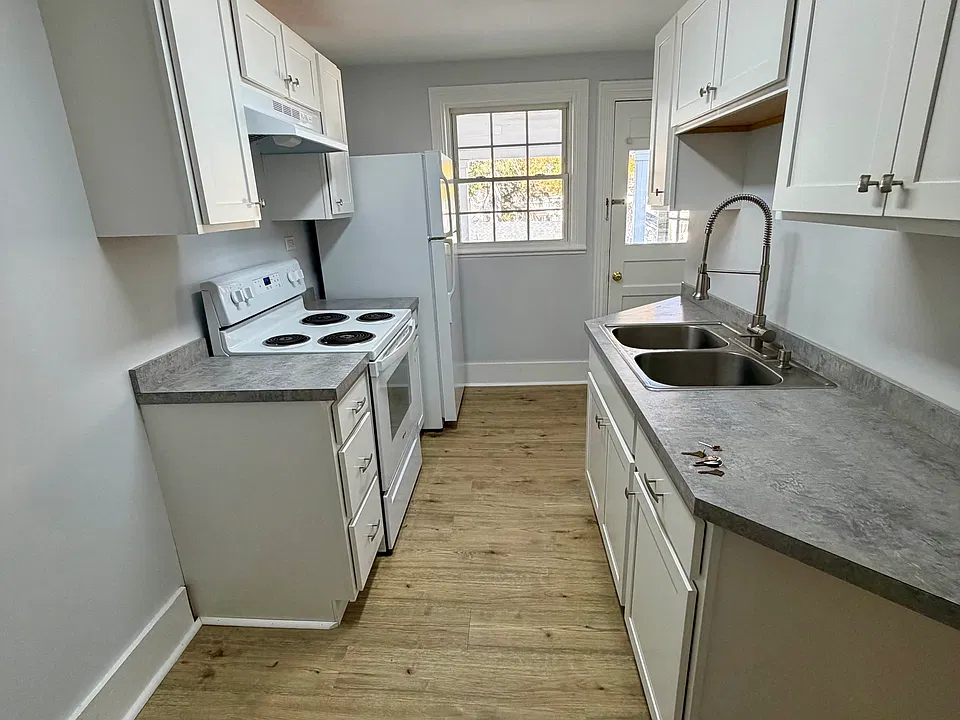 37 Court St #2