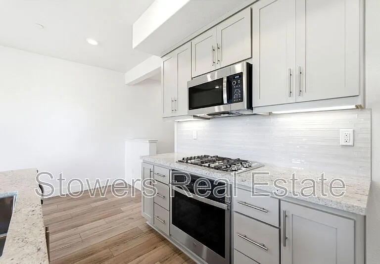 5527 Dublin Blvd — Photo 7