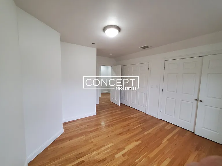 57 Circuit St #B — Photo 20