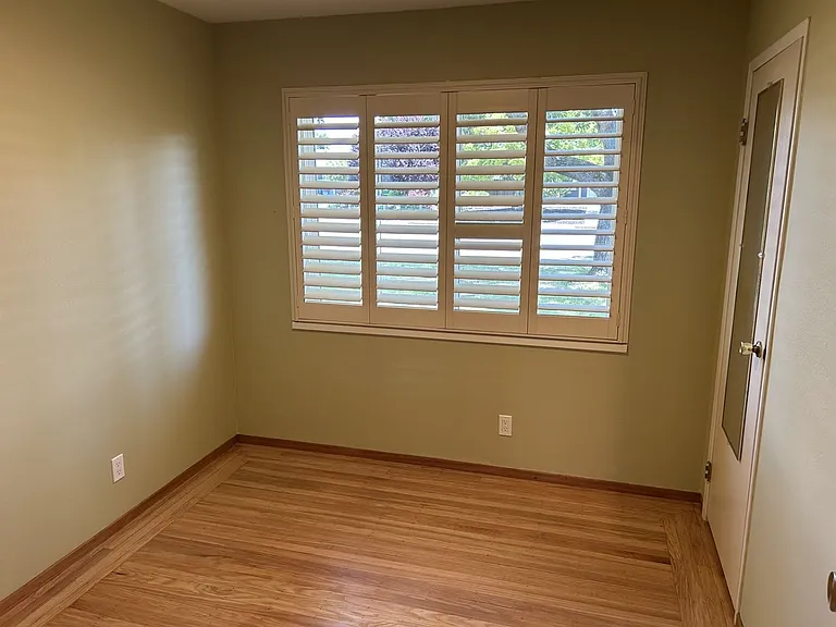 1419 Cambridge St — Photo 15