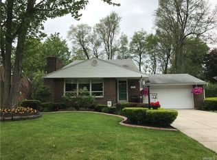 45 Halwill Dr, Amherst, NY