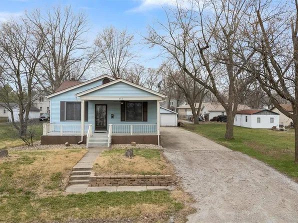 412 Washington St, Highland, IL 62249
