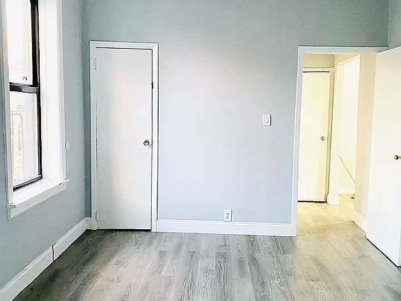 2nd image of 1685 Morris Ave #G6