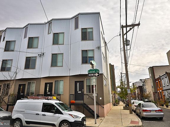 2nd image of 2223 Coral St