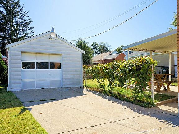 3rd image of 1703 Norcol Ln