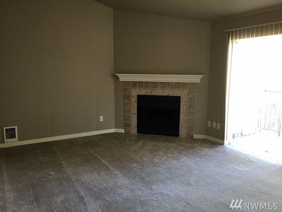 4th image of 12024 100th Ave NE APT P302