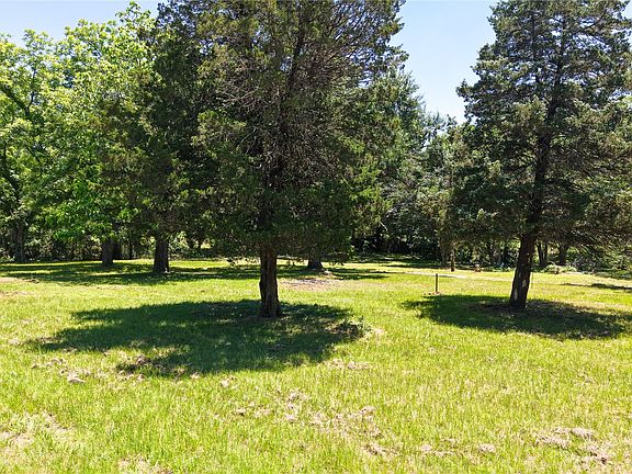 3rd image of Summit Ridge Dr