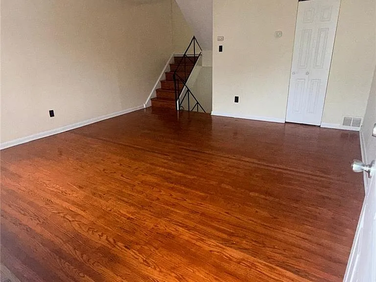 780 Mohawk St — Photo 6
