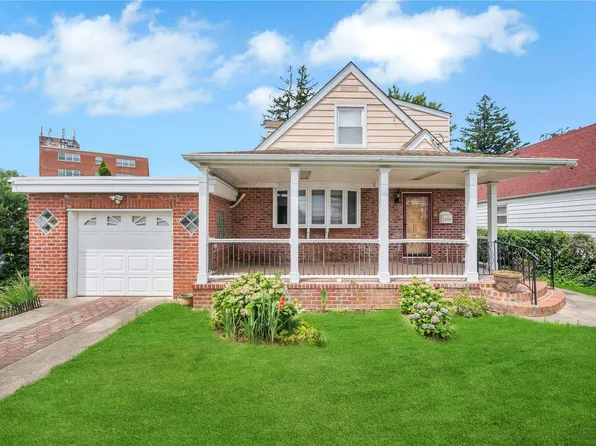 221-03 112th Avenue, Queens Village, NY 11429