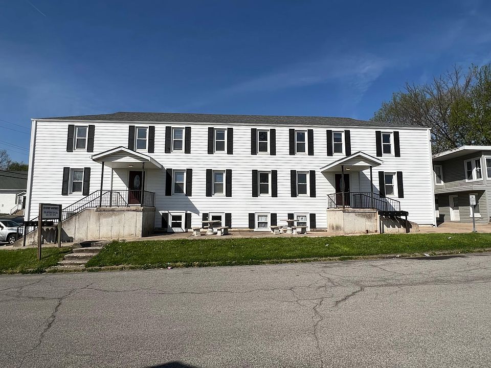 1st image of 395 4th St