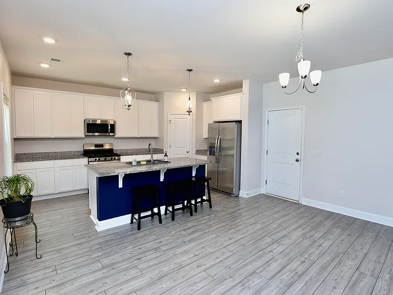 870 Curlew Cir — Photo 26