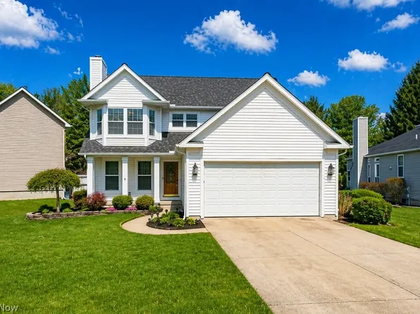 104 Woodbridge Xing, Chardon, OH 44024