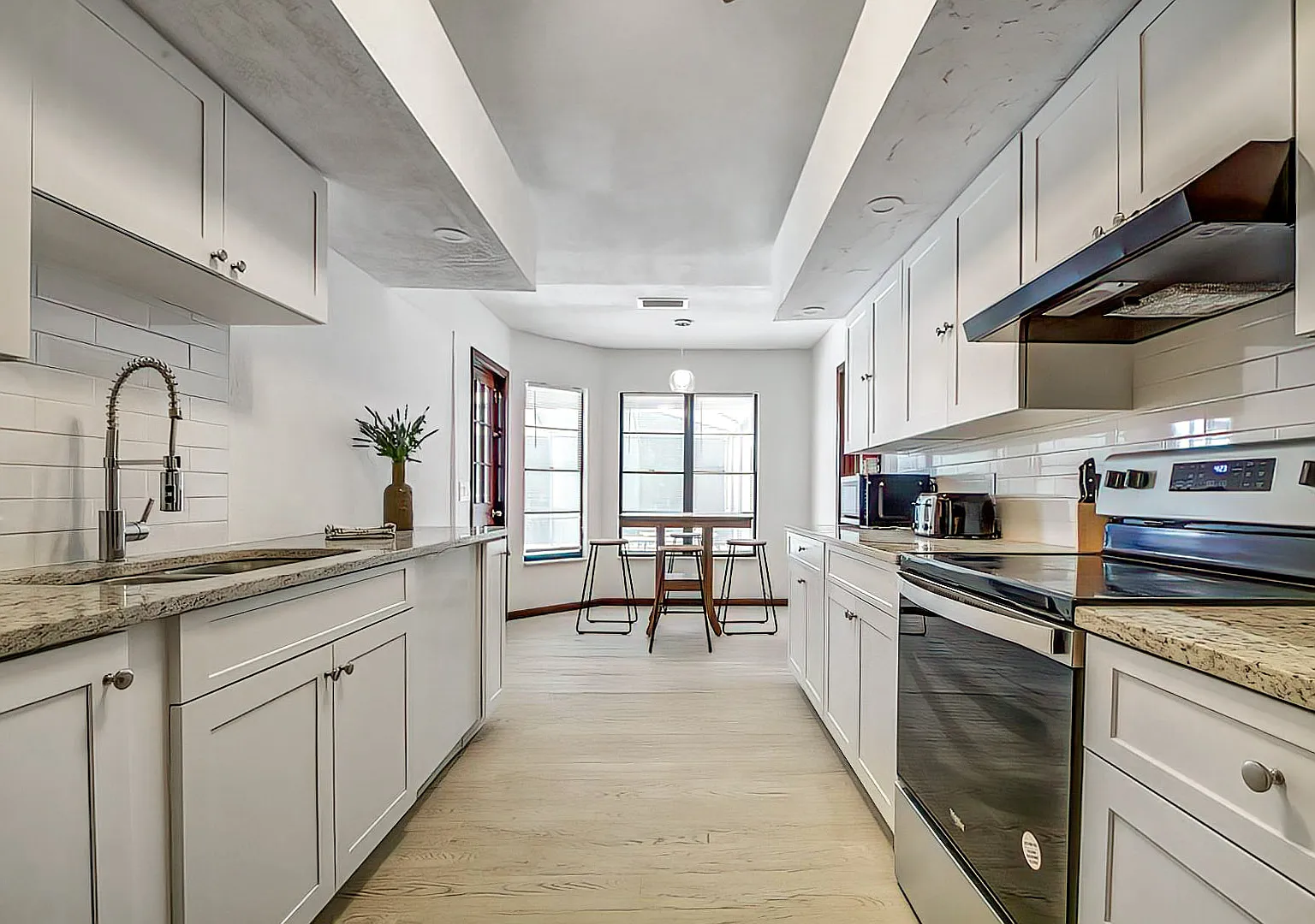 4 bed, 3.0 bath, 2066 sqft, $888 — Photo 4