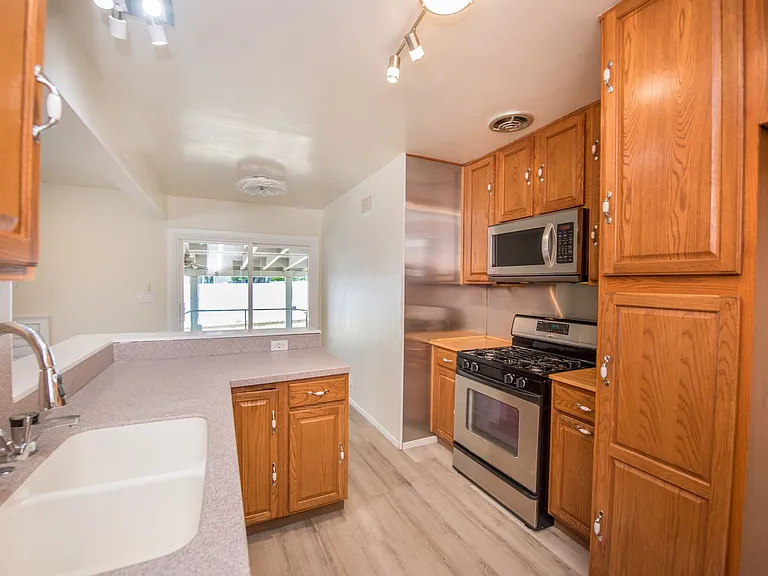 13391 Wynant Dr — Photo 15