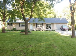 209 S Border St, Prairie Grove, AR 72753