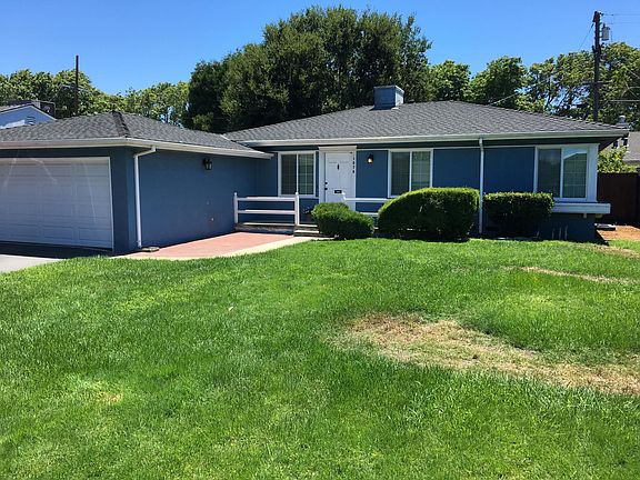 3rd image of 1578 Heatherdale Ave