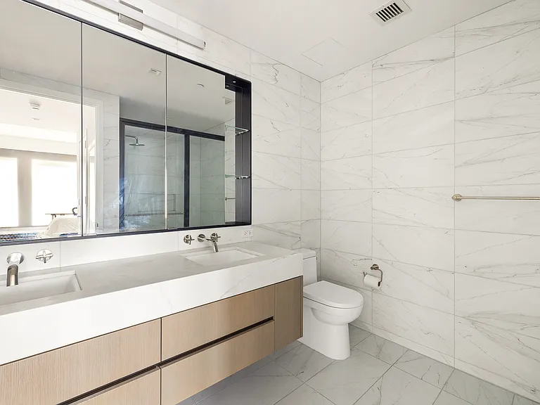 202 Broome St #12F — Photo 5
