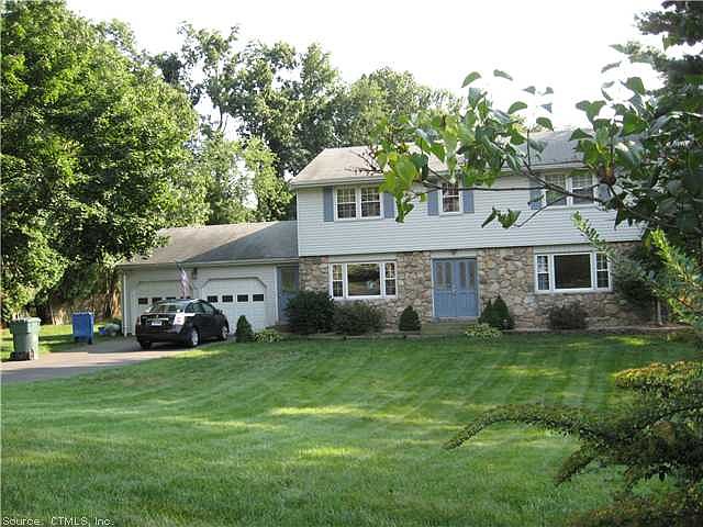 1st image of 56 Woodstock Dr