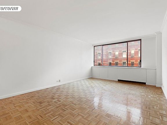 5th image of 350 W 50th St #3C