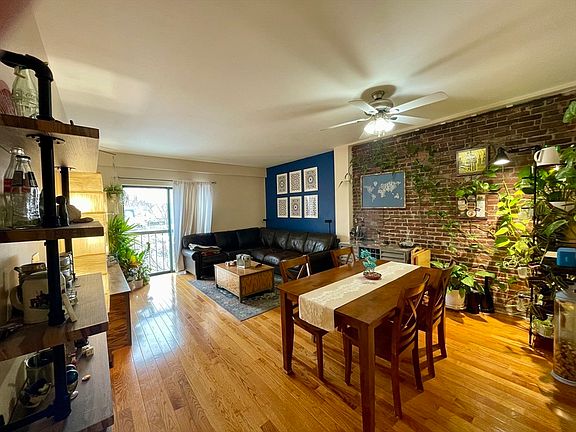 2nd image of 315 Rantoul St APT 406