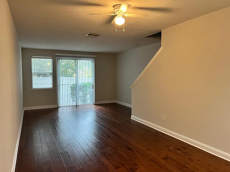 6016 Bartram Village Dr — Photo 8