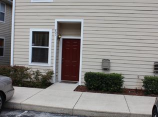 1710 NW 7th St APT 201, Gainesville, FL 32609