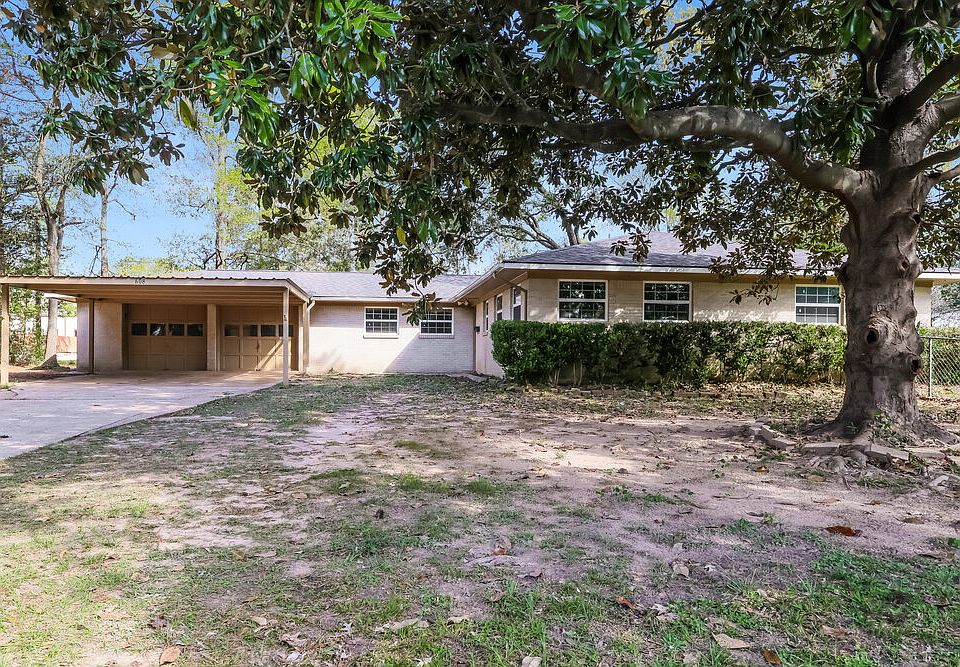 1st image of 608 Hilliard St