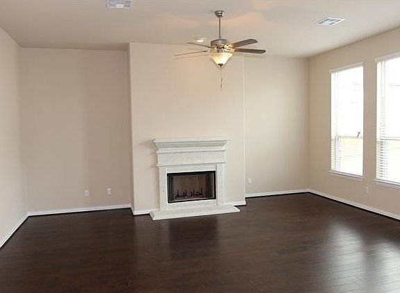 3rd image of 2533 Douglas Fir Dr