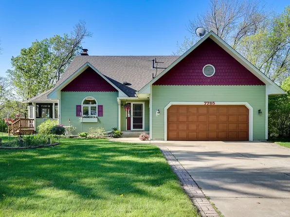 7785 214th St N, Forest Lake, MN 55025