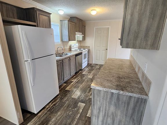 4th image of 299 S Willow Dr #4597f8b65