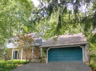 57 Mount Airy Rd E, Croton On Hudson, NY 10520