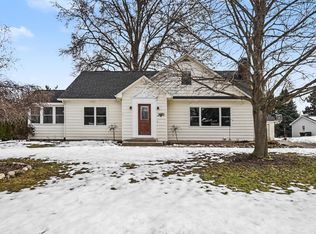 8246 Harlow Ave SW, Byron Center, MI 49315