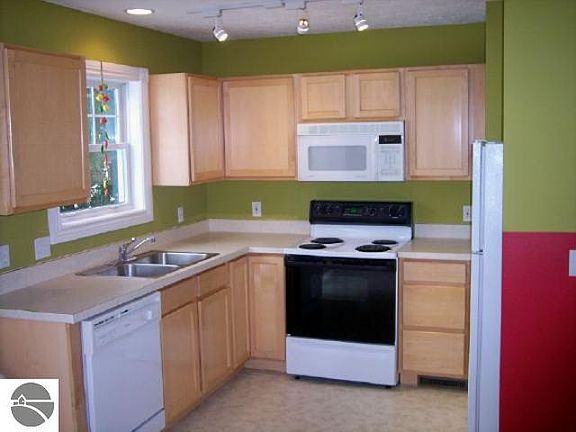 4th image of 705A Lake Ave