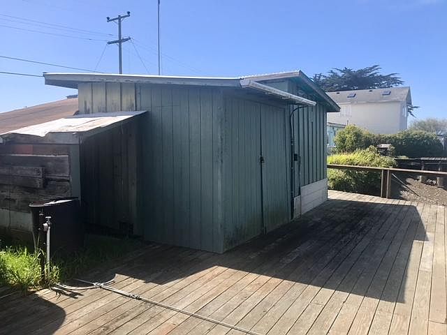 2nd image of 108 Crab St