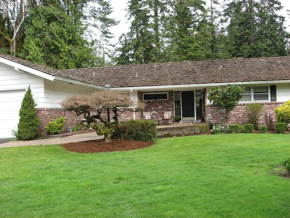 1st image of 16493 Glenwood Ct
