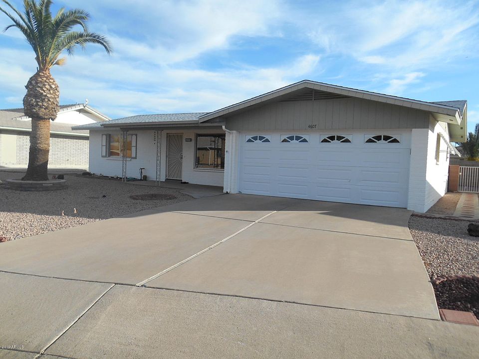 1st image of 4607 E Carmel Ave