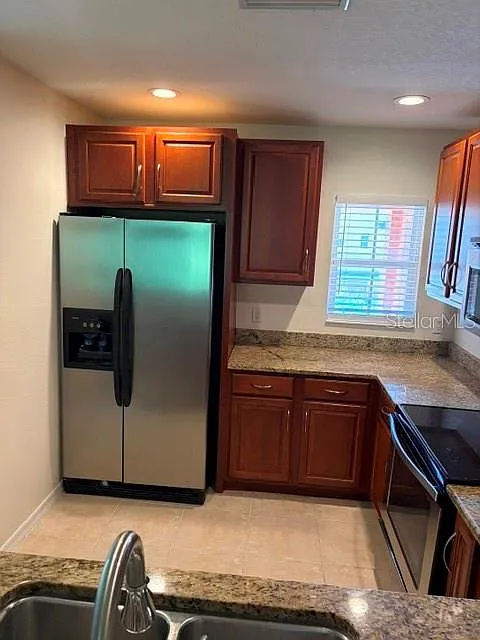 2 bed, 2.5 bath, 1064 sqft, $1,900 — Photo 3