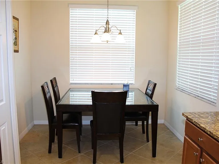 9735 Acqua Ct #611 — Photo 5