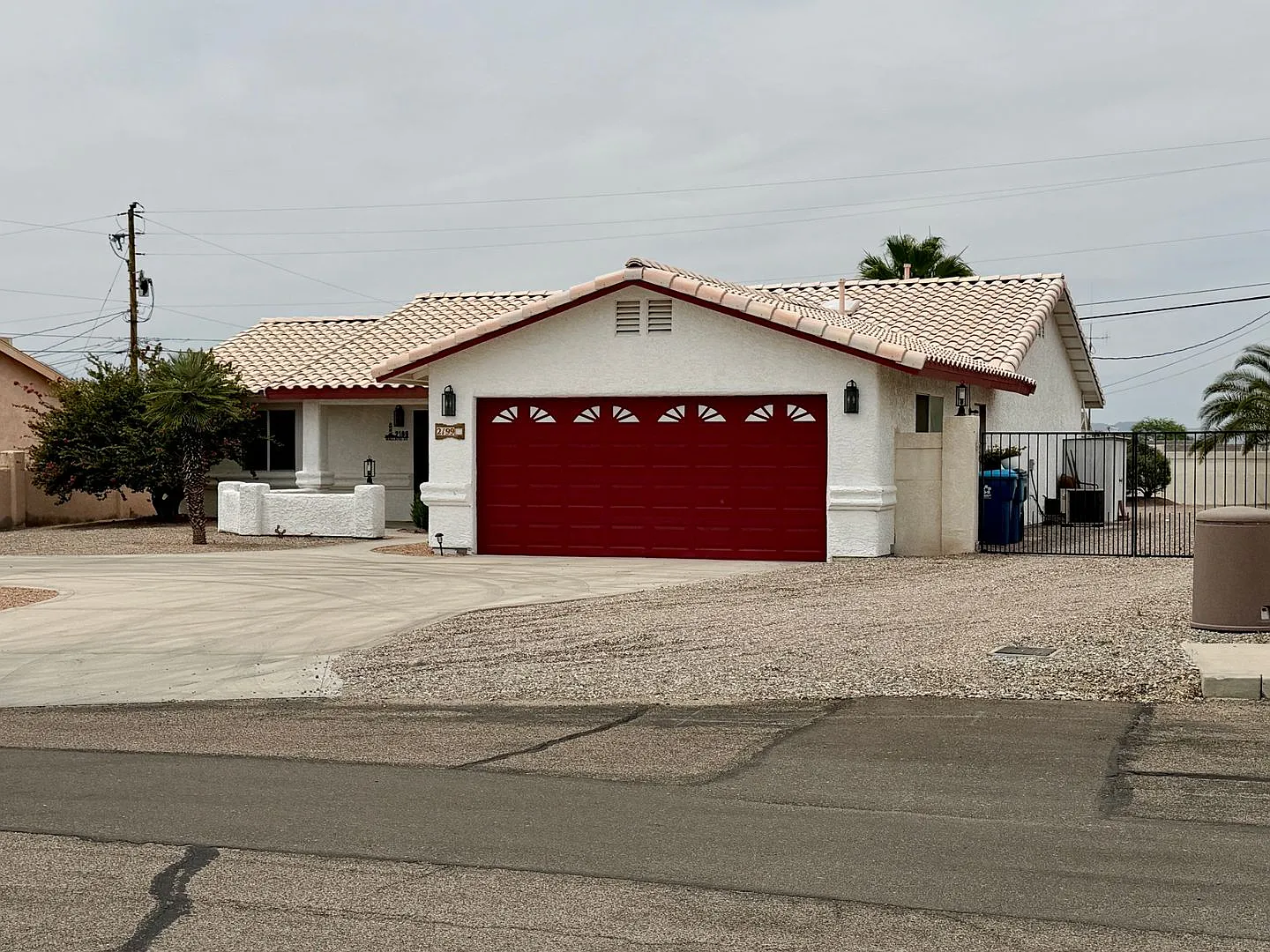Longterm Furnished Pool Home — Photo 3
