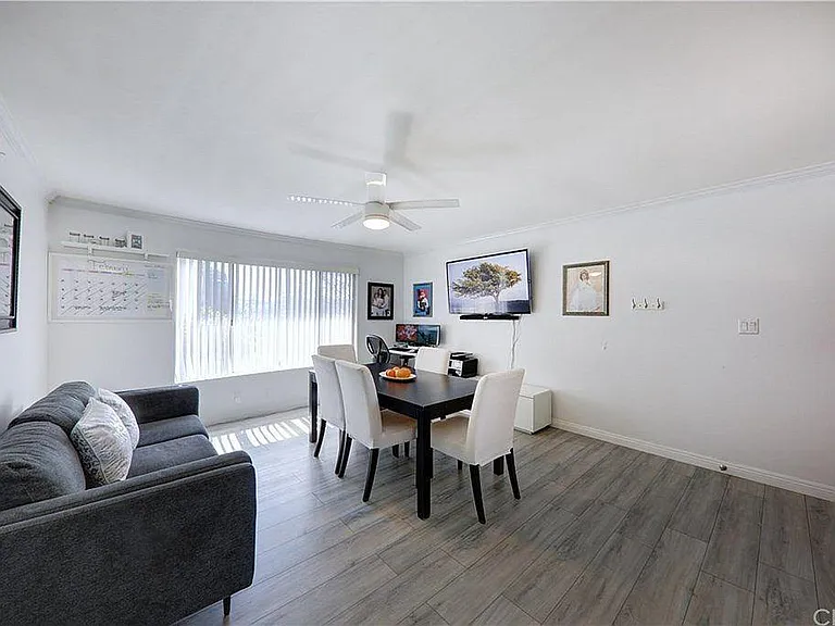 216 N Alhambra Ave — Photo 3