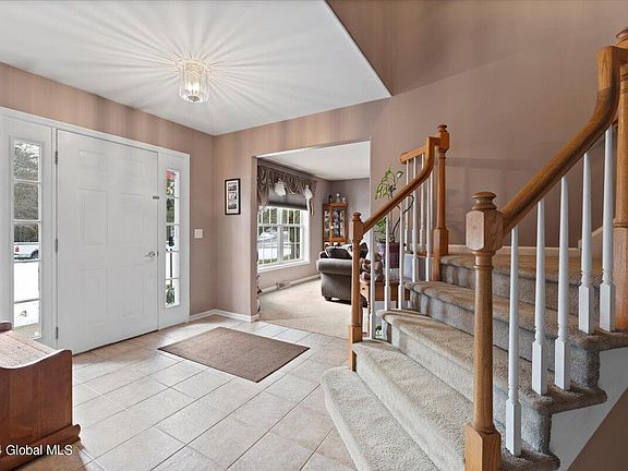 5th image of 688 Stark Terrace