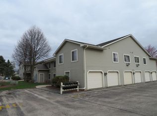 385 Main St APT 7, Lomira, WI 53048
