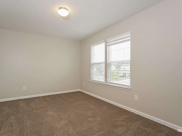 5007 Shorthorn Way — Photo 9