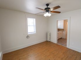 155 W Mountain Ave