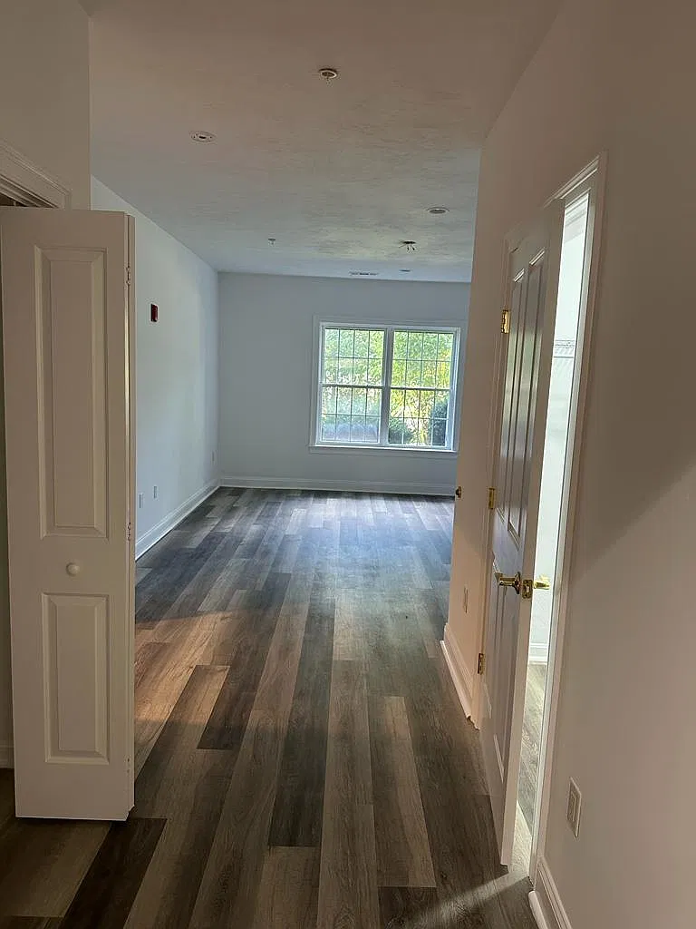 2 bed, 2.5 bath, 2140 sqft, $3,900 — Photo 2