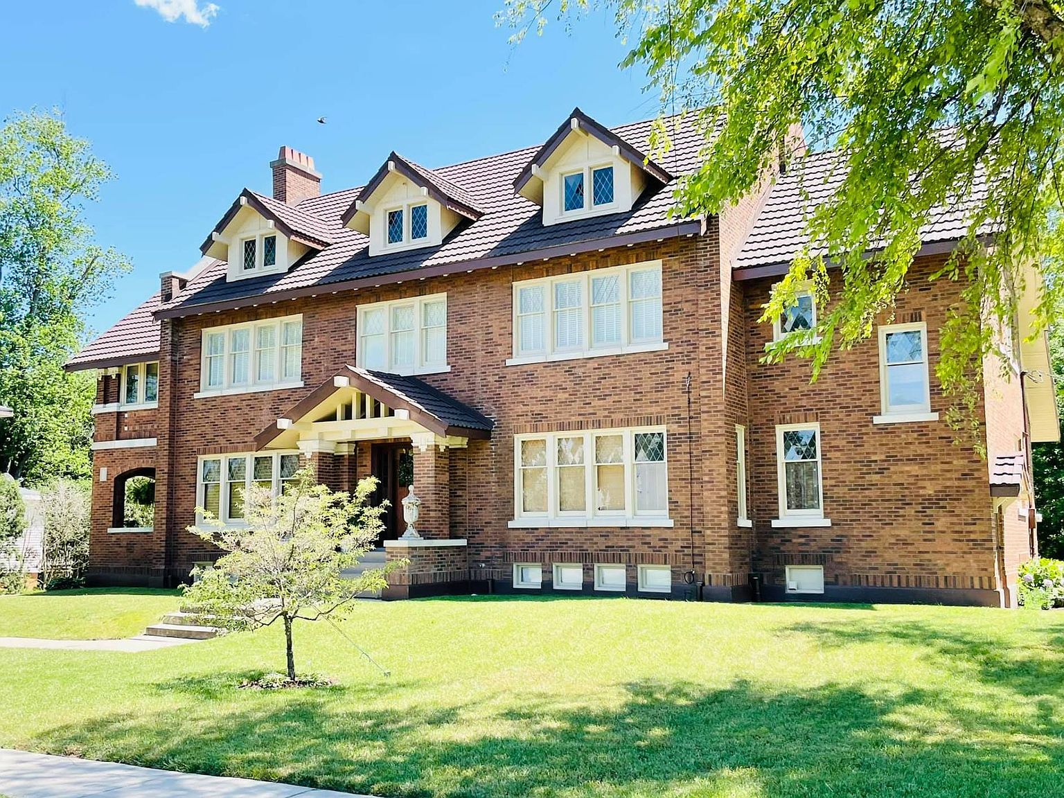 407 W Main St, Robinson, IL 62454 MLS 11142637 Zillow